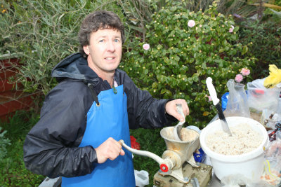 Mincing Fish for Berley 400 Mincing Fish for Berley 400